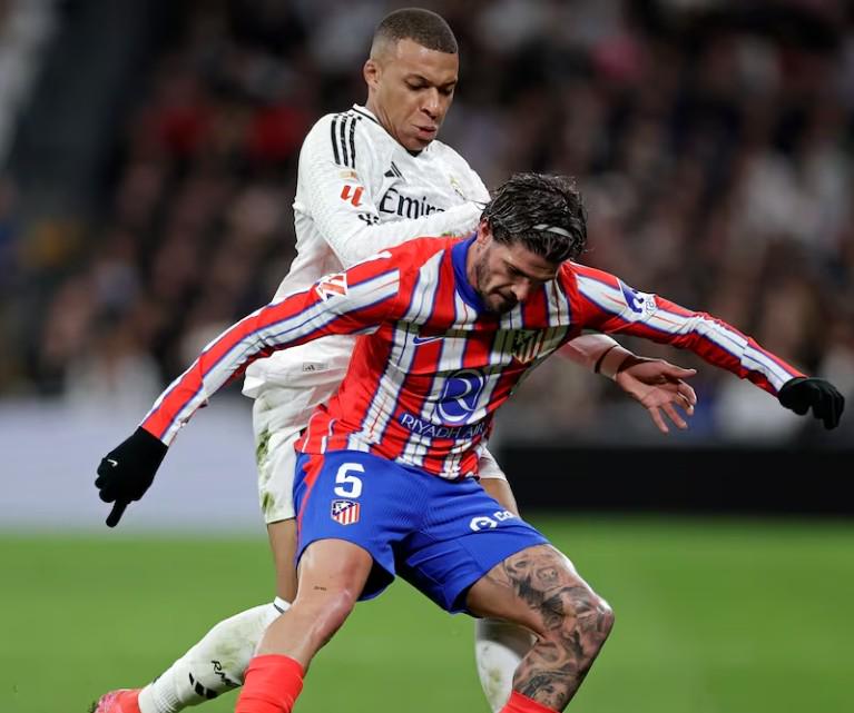 PG电子模拟器-2024年NBA球队更衣室氛围对赛季末战绩是否存在直接影响